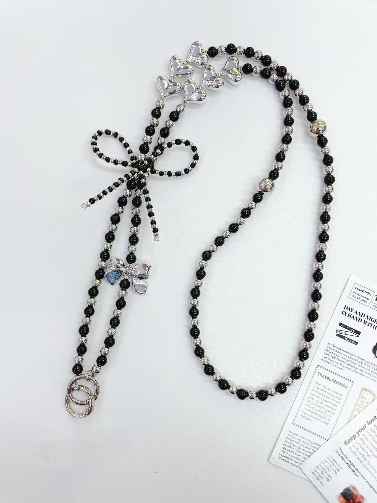 BLACK LONG STRINGS DIAMOND